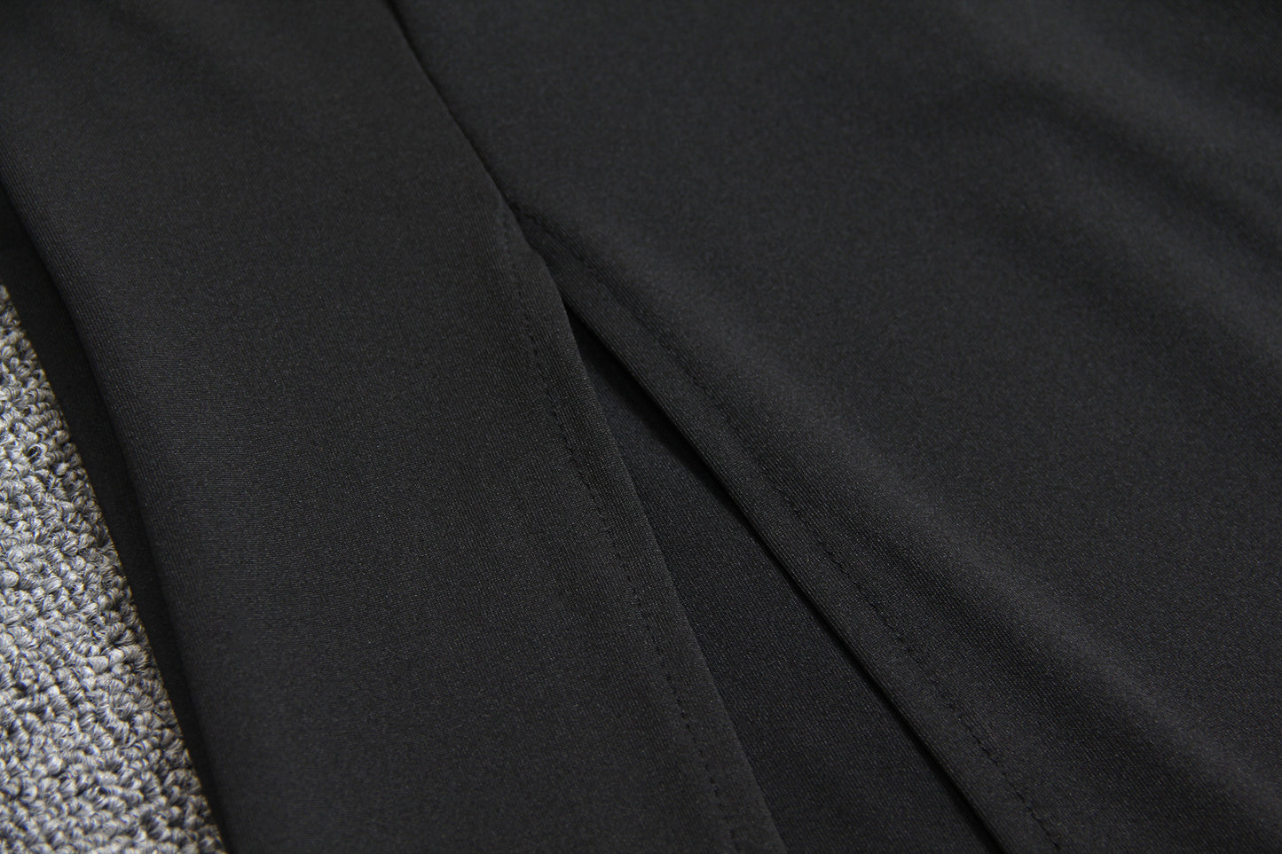 Sexy V-neck Halter Pleated Suspender Dress